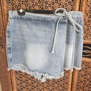 Distressed denim skort- NWOT
